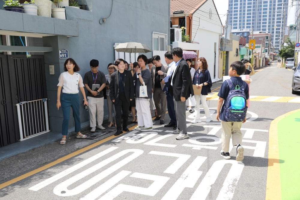 제251회 정례회 현장시찰(민안초·남천초 통학로) 3