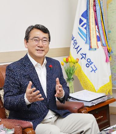 연말 각종 언론사와의 인터뷰