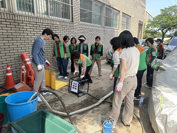 남천2동 자율방재단 집중호우 대비 수방장비 교육실시