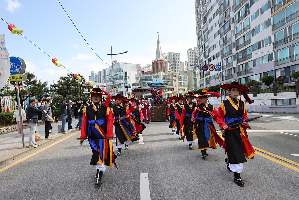 광안리어방축제 경남좌수사 행렬 광안리어방축제 경남좌수사 행렬