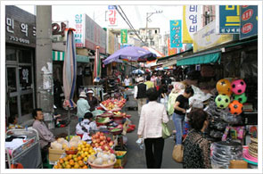 Suyeong Paldo Market