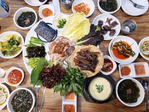 직원이 추천하는 가심비 좋은 가게44 족발쟁이 /`씹고 뜯고 맛보는 즐거움  우울할 땐 최고! 첨부파일 이미지