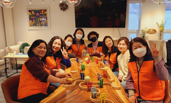우리 동아리 최고! 노인 치매예방 놀이봉사 동아리 소공뜰 / 어르신 계신 곳 어디라도 달려갑니다 2