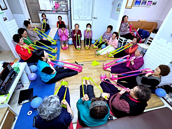 경로당을 다시 보다⑤광일아랫땀경로당/나이는 숫자 마음은 청춘 우리들의 러브하우스 2