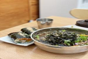 Simple is Best! 기본에 충실한 칼국수